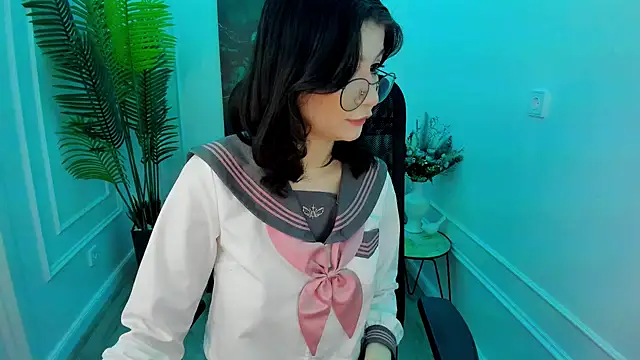 MeLLSawertyq online show from October 1, 2025, 7:31 pm