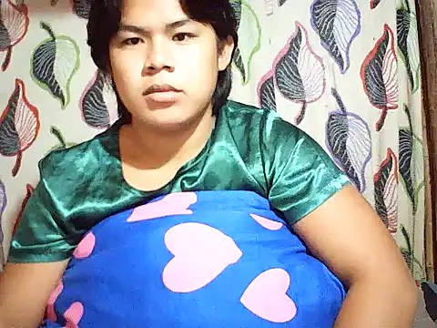 Snapshot of Huntrix2025 chatting on October 6, 2025, 9:23 pm Huntrix2025 online show from October 6, 2025, 9:23 pm