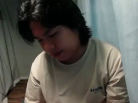 Huntrix2025 online show from November 20, 2025, 8:41 pm