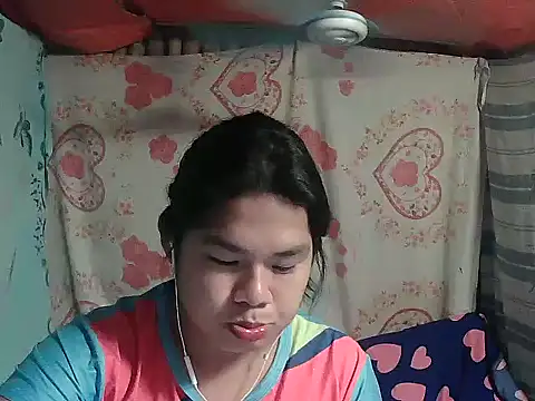 Huntrix2025 online show from January 10, 2026, 12:51 pm