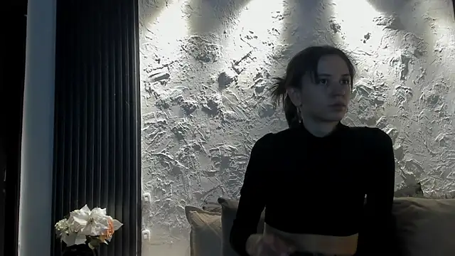 joselin rouse online show from March 27, 2026, 12:38 pm