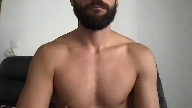 Snapshot of flambeur93 chatting on September 19, 2025, 3:34 pm flambeur93 online show from September 19, 2025, 3:34 pm