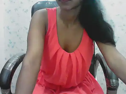 Snapshot of short_girl_ chatting on May 23, 2026, 4:44 pm short girl online show from May 23, 2026, 4:44 pm