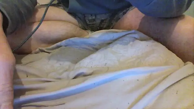 slaveboyrimmer online show from December 20, 2025, 6:37 pm