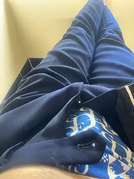 CZpublic online show from October 18, 2025, 5:21 am