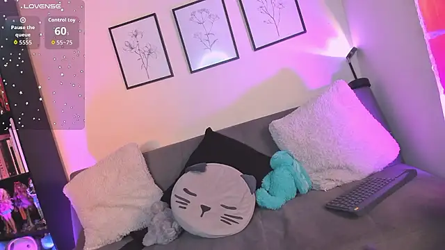 Snapshot of dreamdanna chatting on February 24, 2026, 2:04 pm dreamdanna online show from February 24, 2026, 2:04 pm