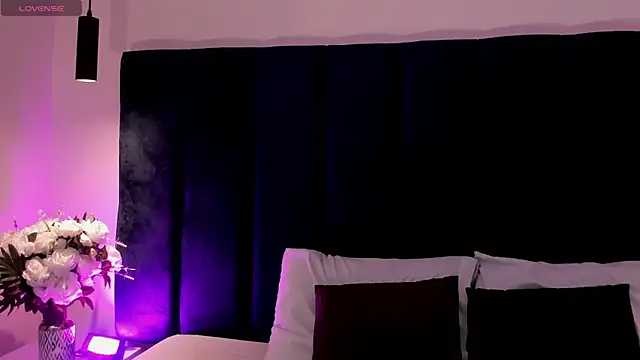 LiilyAdams online show from February 16, 2026, 7:54 pm