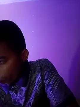 Snapshot of SrDeLaOz chatting on September 24, 2025, 6:28 am SrDeLaOz online show from September 24, 2025, 6:28 am