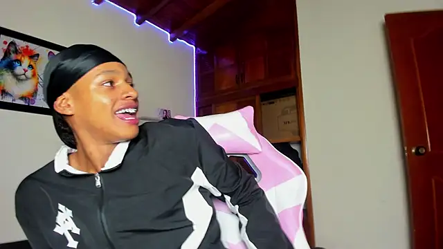 Snapshot of jordan_mm420 chatting on December 22, 2025, 5:48 am jordan mm420 online show from December 22, 2025, 5:48 am