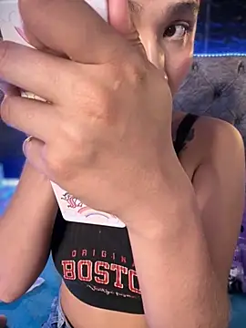 Isabella-Teen online show from September 18, 2025, 12:34 am