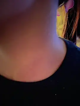 Snapshot of Isabella-Teen chatting on February 9, 2026, 2:15 am Isabella-Teen online show from February 9, 2026, 2:15 am