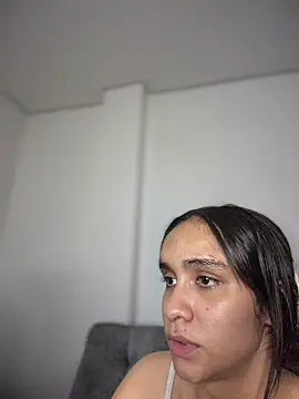 Snapshot of Isabella-Teen chatting on February 14, 2026, 1:46 am Isabella-Teen online show from February 14, 2026, 1:46 am