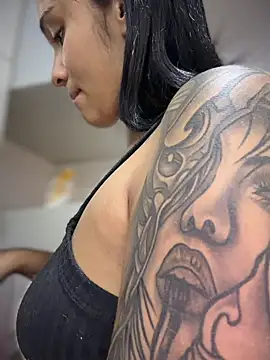 Isabella-Teen online show from March 27, 2026, 1:22 am