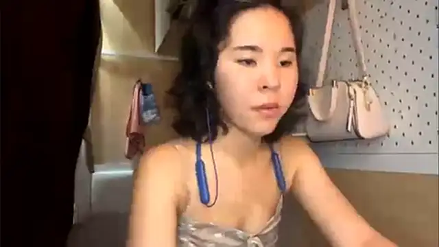 JennyCarpenter online show from May 22, 2026, 9:37 am