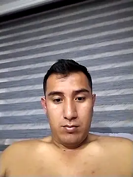 Benitocamelas93 online show from April 18, 2026, 6:50 am