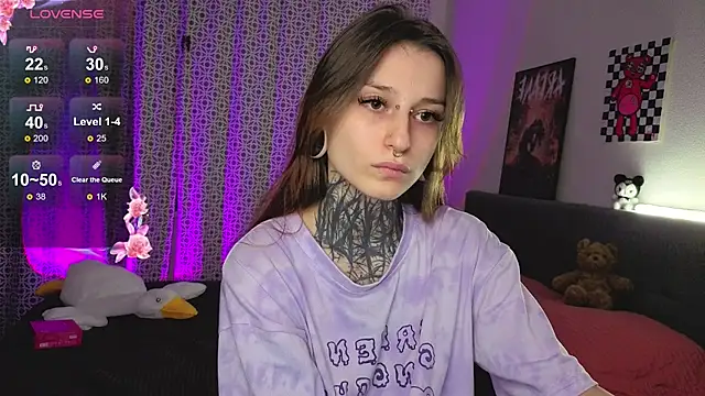 Snapshot of LilithPoison chatting on October 8, 2025, 6:05 pm LilithPoison online show from October 8, 2025, 6:05 pm