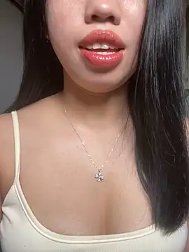 Rose-babyx online show from May 12, 2026, 2:08 am