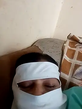 Snapshot of Love-890 chatting on November 14, 2025, 7:07 am Love-890 online show from November 14, 2025, 7:07 am