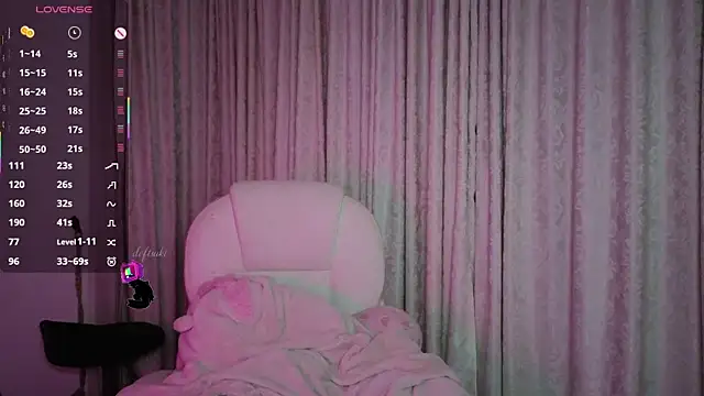 stephymoon  online show from September 12, 2025, 4:23 am