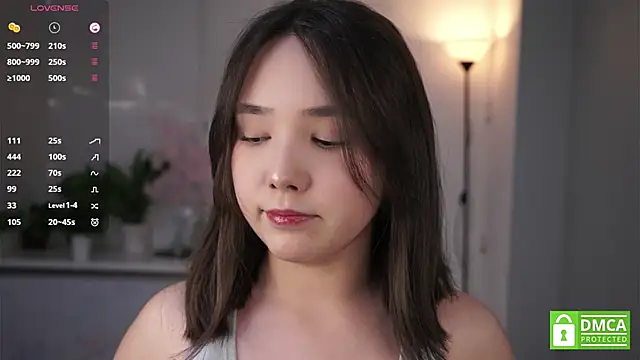 RenaeConnerley online show from November 21, 2025, 5:17 am