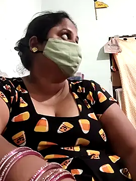 Mmm143 online show from April 11, 2026, 10:19 am