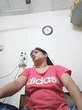 Snapshot of aliya-jaan71 chatting on May 30, 2026, 10:34 am aliya-jaan71 online show from May 30, 2026, 10:34 am