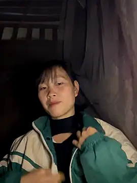 huong-18 online show from November 22, 2025, 2:49 pm