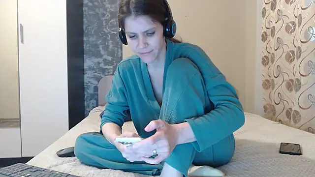 AdeleInfinity online show from October 7, 2025, 12:57 pm