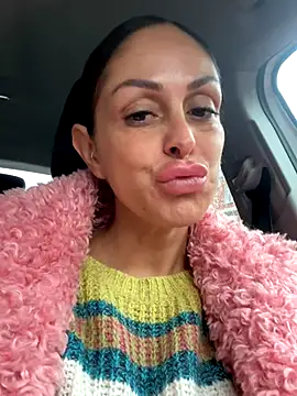 ainaht online show from December 3, 2025, 8:12 am