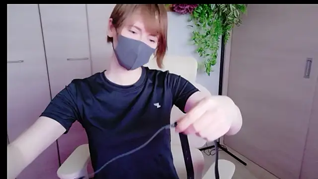 MariaM 080 online show from April 24, 2026, 9:06 pm