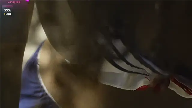 Snapshot of SUM___ chatting on October 1, 2025, 6:47 pm SUM online show from October 1, 2025, 6:47 pm