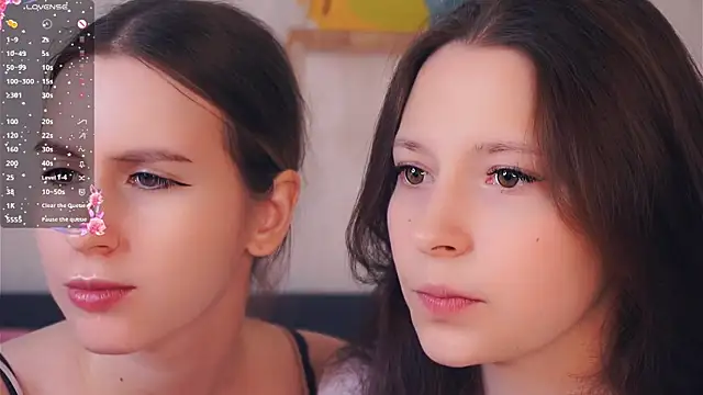 GabrielleLynchard online show from November 6, 2025, 7:04 pm