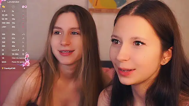 GabrielleLynchard online show from November 15, 2025, 7:21 pm