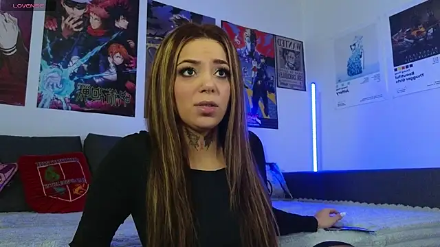 Snapshot of KiraQuinn1 chatting on October 5, 2025, 3:21 pm KiraQuinn1 online show from October 5, 2025, 3:21 pm