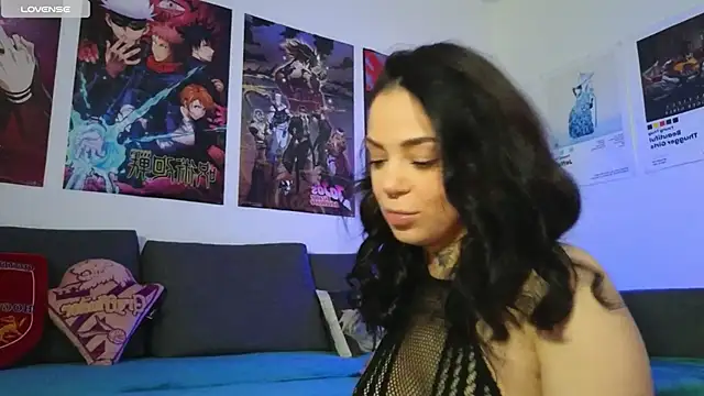 Snapshot of KiraQuinn1 chatting on November 3, 2025, 4:08 pm KiraQuinn1 online show from November 3, 2025, 4:08 pm