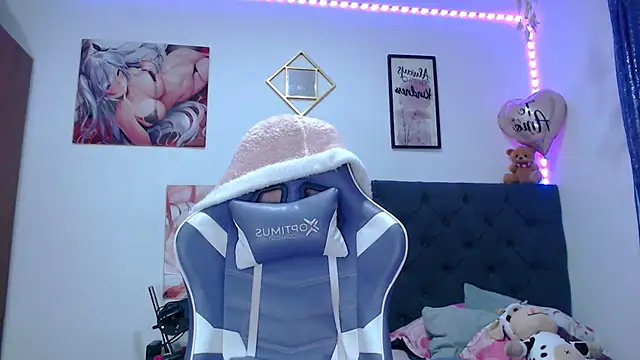 KENYEVANS online show from February 15, 2026, 1:02 am