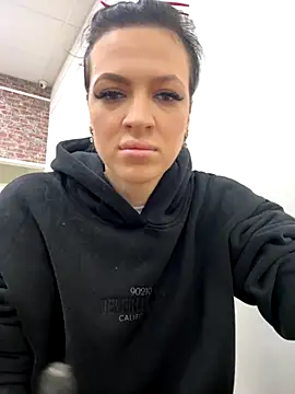 Snapshot of EmmaStarkk chatting on September 25, 2025, 3:54 am EmmaStarkk online show from September 25, 2025, 3:54 am