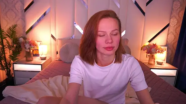 ShyySiren online show from April 1, 2026, 1:41 pm