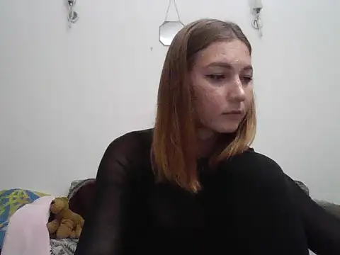 Snapshot of Lysorah chatting on November 3, 2025, 5:58 pm Lysorah online show from November 3, 2025, 5:58 pm