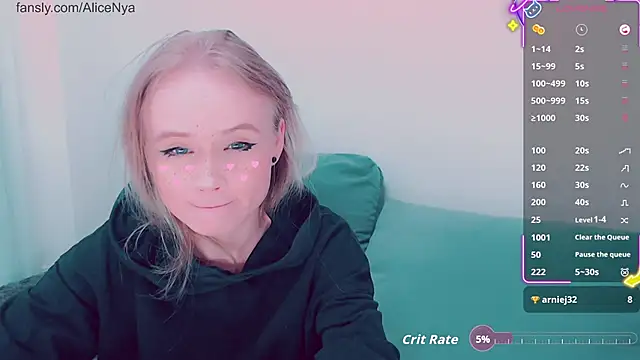 AliceNya cute online show from November 23, 2025, 3:39 am