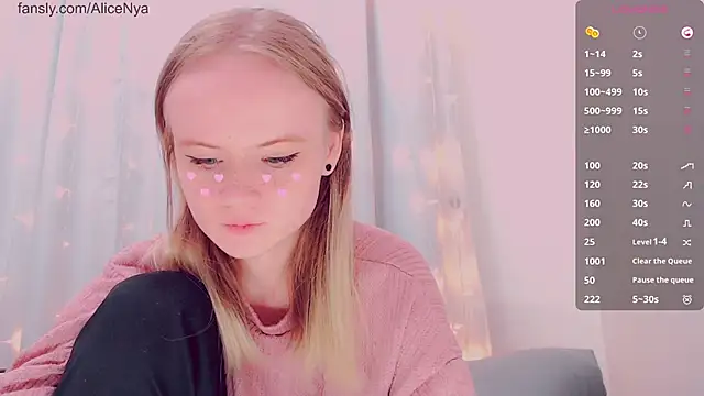 Snapshot of AliceNya_cute chatting on February 13, 2026, 5:14 am AliceNya cute online show from February 13, 2026, 5:14 am