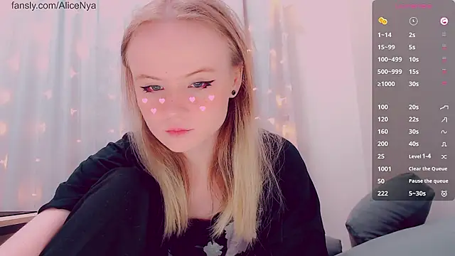 Snapshot of AliceNya_cute chatting on February 17, 2026, 5:26 am AliceNya cute online show from February 17, 2026, 5:26 am