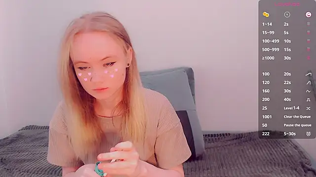 AliceNya cute online show from April 8, 2026, 5:29 am