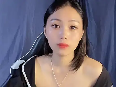 Snapshot of Lyly4757 chatting on September 21, 2025, 7:15 pm Lyly4757 online show from September 21, 2025, 7:15 pm