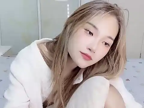 Snapshot of W-Sunflower chatting on September 18, 2025, 4:42 pm W-Sunflower online show from September 18, 2025, 4:42 pm