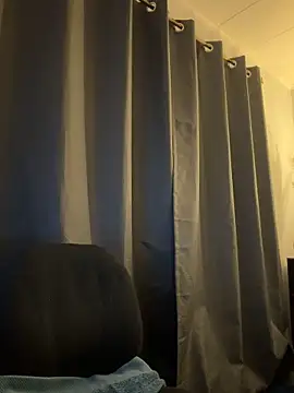 Snapshot of ZoeyJohnson chatting on November 7, 2025, 8:25 am ZoeyJohnson online show from November 7, 2025, 8:25 am