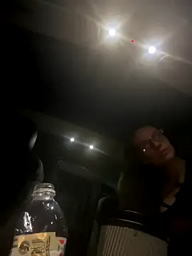 Snapshot of Texxaspearl chatting on October 5, 2025, 9:29 am Texxaspearl online show from October 5, 2025, 9:29 am