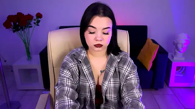 Snapshot of leslierowe_ chatting on September 18, 2025, 12:07 pm leslierowe online show from September 18, 2025, 12:07 pm