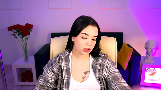 Snapshot of leslierowe_ chatting on September 19, 2025, 1:01 pm leslierowe online show from September 19, 2025, 1:01 pm