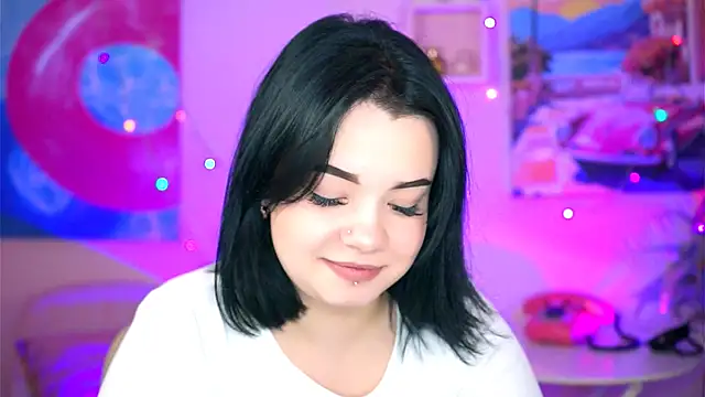 Snapshot of leslierowe_ chatting on September 28, 2025, 4:23 pm leslierowe online show from September 28, 2025, 4:23 pm